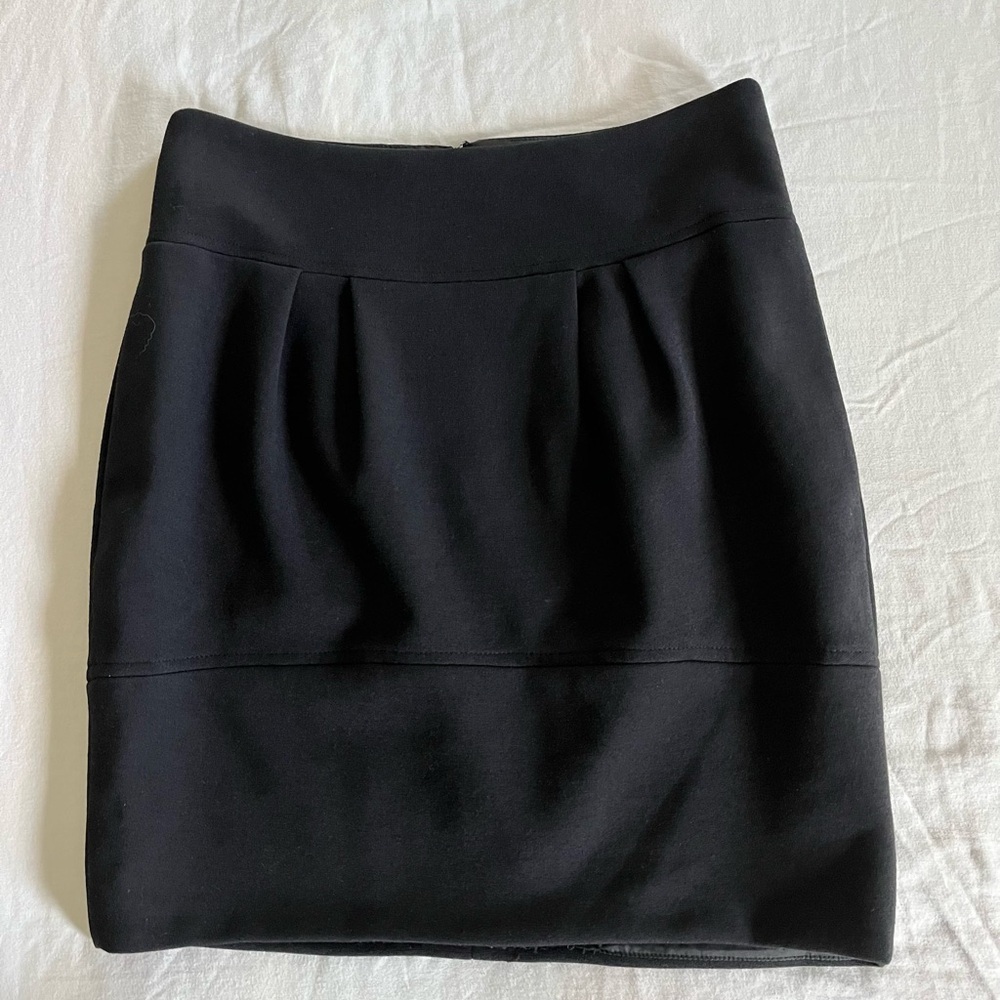 Vince Pleated Lined Wool Blend Short Classic Black Skirt Womens Size 4 - Picture 2 of 11